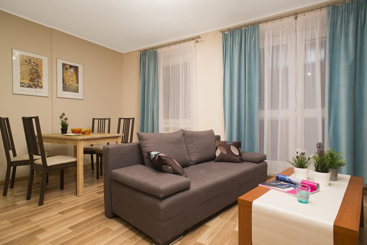 Apartamenty Tww Ochota Варшава Экстерьер фото