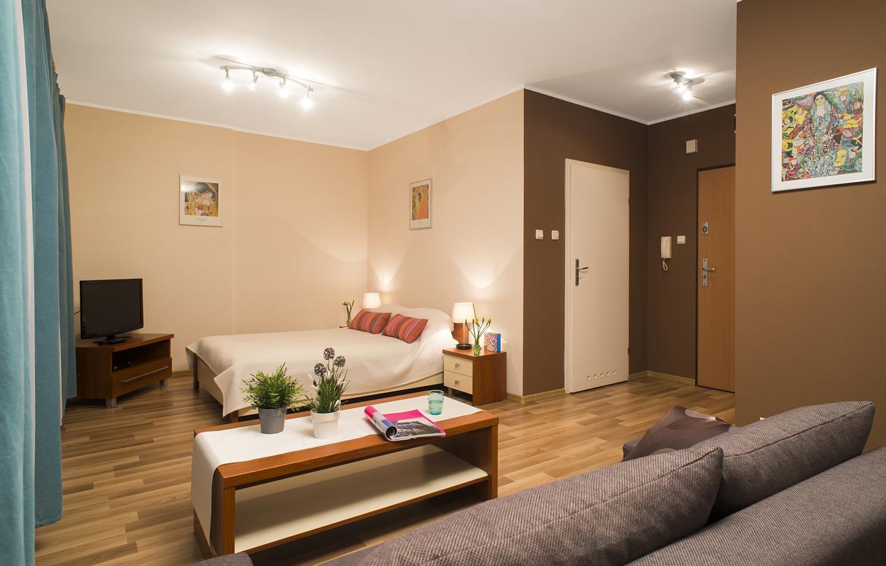 Apartamenty Tww Ochota Варшава Экстерьер фото
