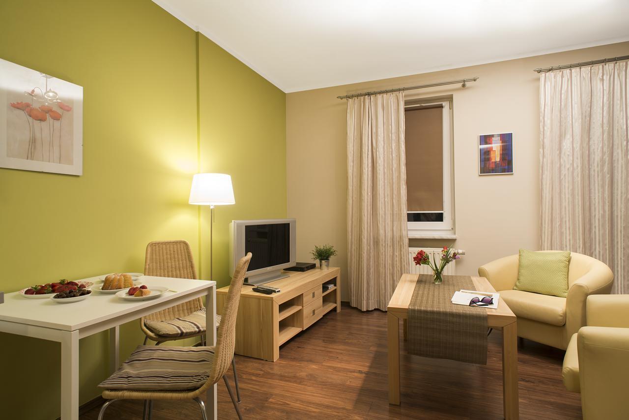 Apartamenty Tww Ochota Варшава Экстерьер фото